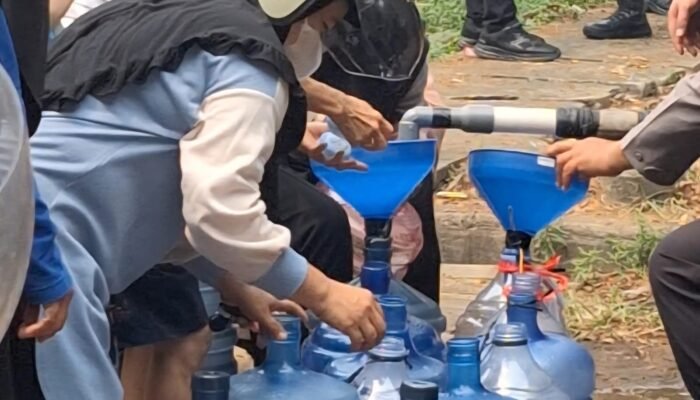 Krisis Air Bersih Pontianak Memanas, Dirut PDAM Terancam Digugat Warga