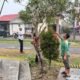 Semarak Harhubnas 2026, Pegawai UPBU Nanga Pinoh Kompak Bersihkan Lingkungan Kantor
