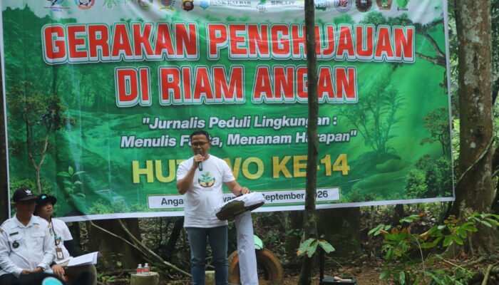 HPI POU Dukung Gerakan Penghijauan oleh IWO Landak di Riam Angan Tembawang