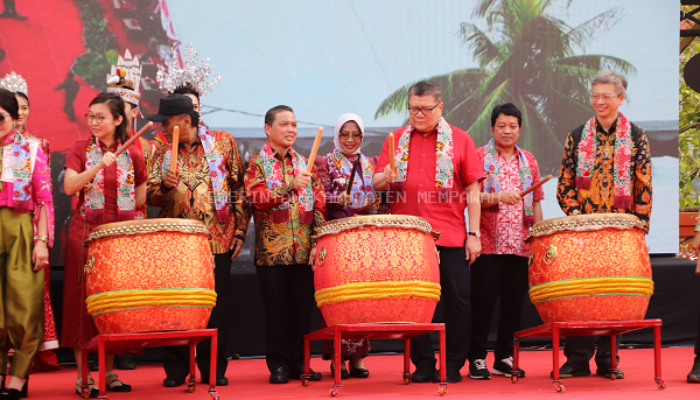 Bupati Mempawah Dukung Cap Go Meh Singkawang sebagai Penggerak Pariwisata Kalbar