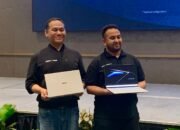 ASUS ExpertBook Ultra Diklaim Unggul dari Empat Laptop Flagship, Baterai hingga 26 Jam