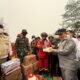 Tinjau Karhutla di Limbung, Norsan Siapkan Skema Alat Berat untuk Petani