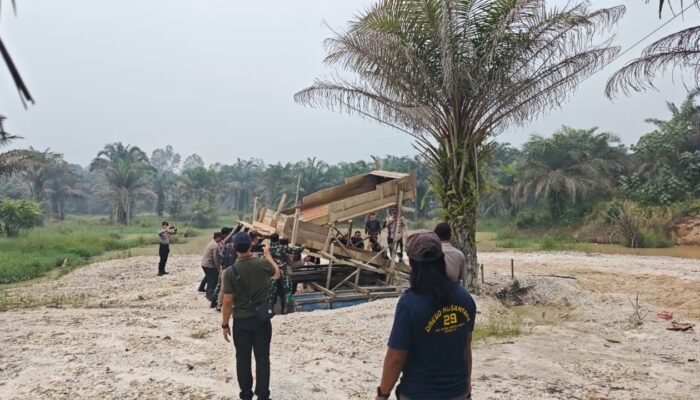 Polisi Tindak Aktivitas PETI di Desa Tebedak Landak, Pekerja dan Mesin Tak Ditemukan